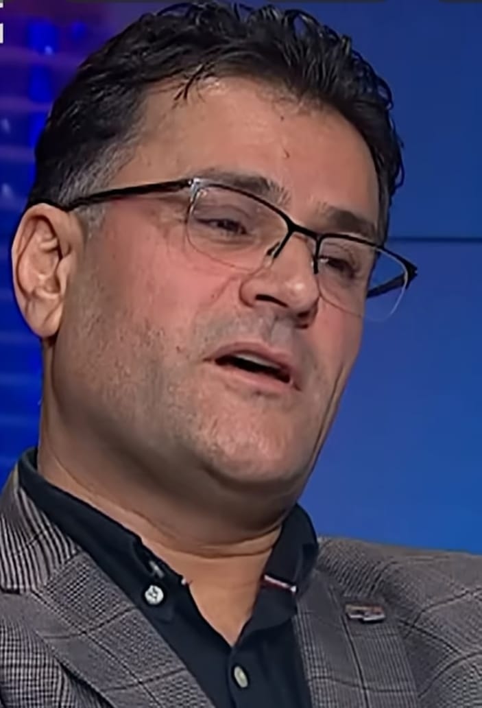 بعيداً عن كون شڤان الخابوري بوقاً لقسد... فقد وصف هذا الضيف مغسول الدماغ سورية بانها عبارة عن مزيج م...