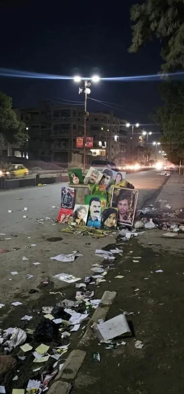 في المكان المناسب....

#حسكتنا_ماننطيها
#متضامن_مع_عرب_الجزيرة
#عاشت_سورية #الجمهورية_العربية_السوري...